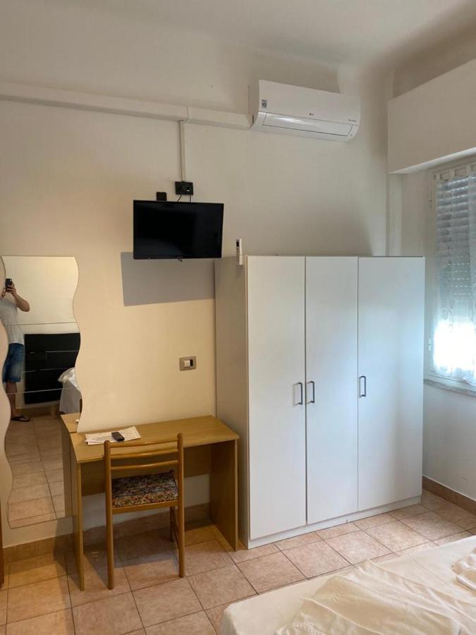 Hotel Nuovo Metropol Albissola Marina Exteriér fotografie